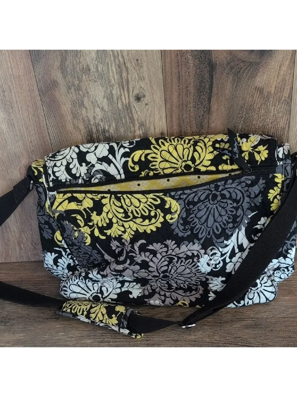 Vera Bradley Large Floral Crossbody Messenger Baroque Bag        M224